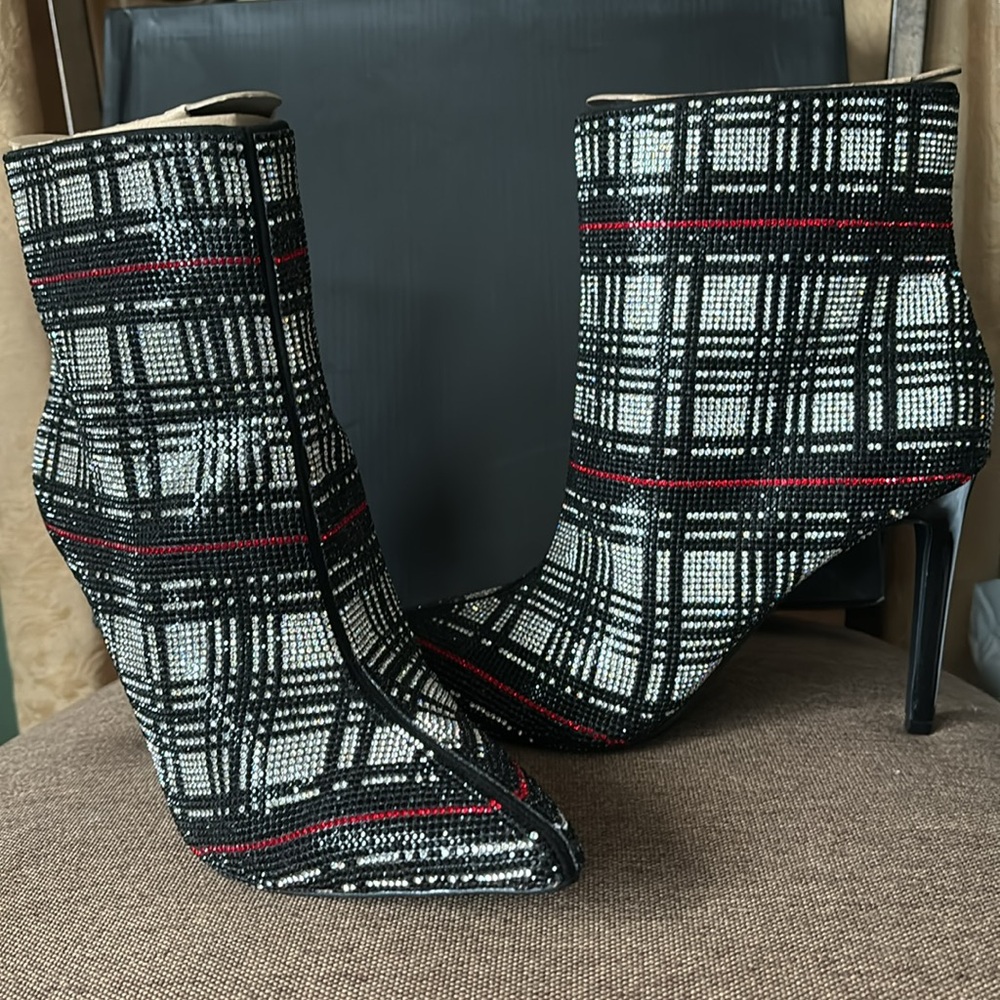 Plaid Pointed-Toe Stiletto Ankle Boot - Black/Gray